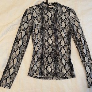 Mock Neck Snake Skin Pattern Long Sleeve